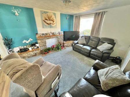 4 bedroom Semi-detached house for sale in Hawthorns, Saltash, PL12
