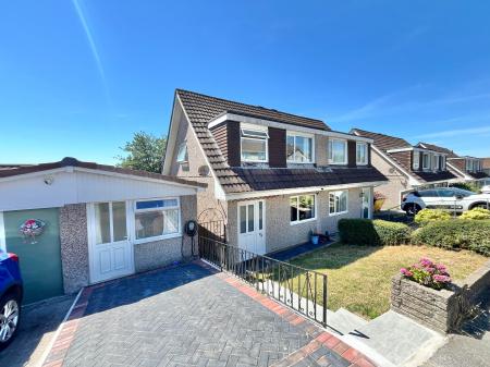 Hawthorns, Saltash, PL12