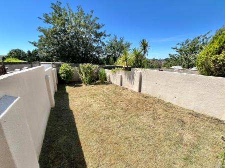 4 bedroom Semi-detached house for sale in Hawthorns, Saltash, PL12
