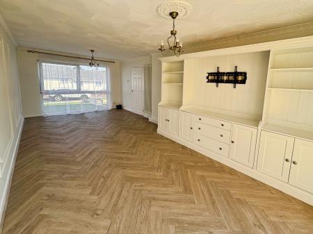 3 bedroom Terraced House to let in Spencer Gardens, St. Stephens, Saltash, PL12