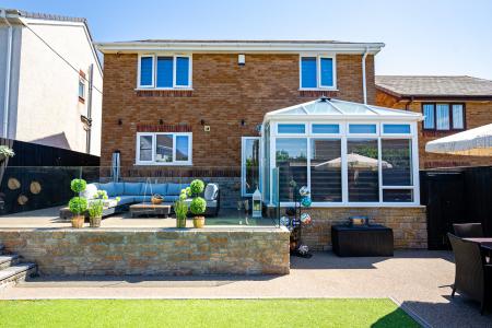 4 bedroom Detached house for sale in Hearl Road, Latchbrook, Saltash, PL12