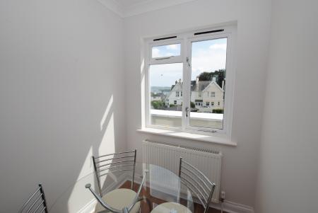 2 bedroom Flat to let in Culver Road, Saltash, PL12