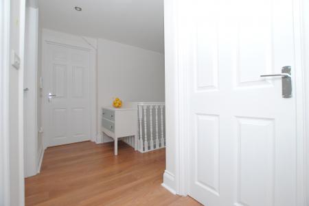 2 bedroom Flat to let in Culver Road, Saltash, PL12