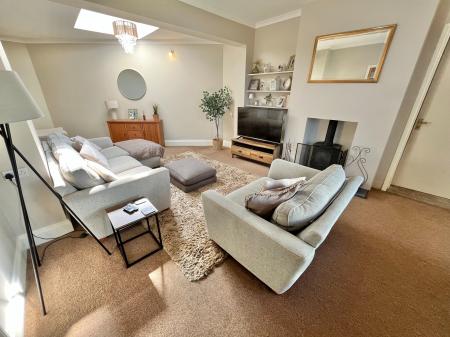 3 bedroom Semi-detached house for sale in Wearde Road, Saltash, PL12