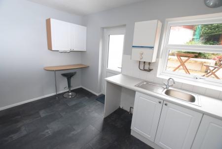 2 bedroom Terraced House to let in Babis Farm Row, St. Stephens, Saltash, PL12