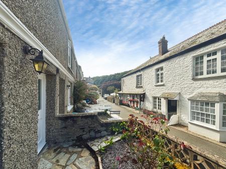 2 bedroom Cottage to let in Bevill Cottages, Polperro, PL13