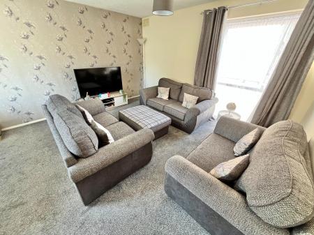 2 bedroom Flat for sale in Dynevor Close, Plymouth, PL3