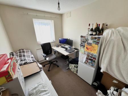 2 bedroom Flat for sale in Dynevor Close, Plymouth, PL3