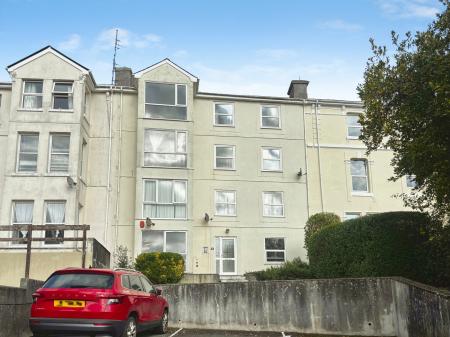 College Avenue, Plymouth, PL4
