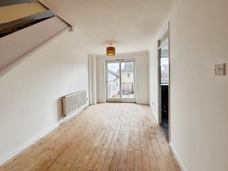 3 bedroom End of terrace house to let in Prospect Walk, Saltash, PL12
