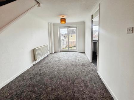 3 bedroom End of terrace house to let in Prospect Walk, Saltash, PL12
