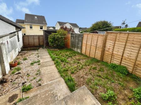 3 bedroom End of terrace house to let in Prospect Walk, Saltash, PL12