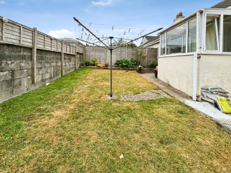2 bedroom Bungalow to let in North Park Villas, Saltash, PL12