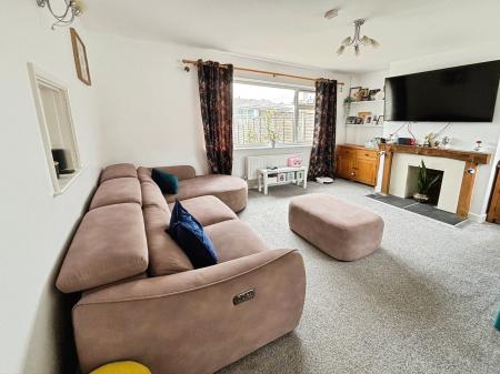 2 bedroom Bungalow to let in North Park Villas, Saltash, PL12