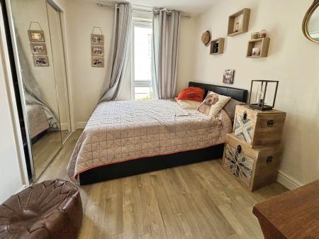 2 bedroom Flat to let in Chapel Street, Devonport, Plymouth, PL1