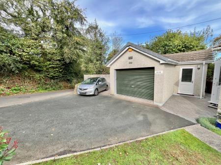 3 bedroom Detached bungalow for sale in Barkers Hill, St. Stephens, Saltash, PL12