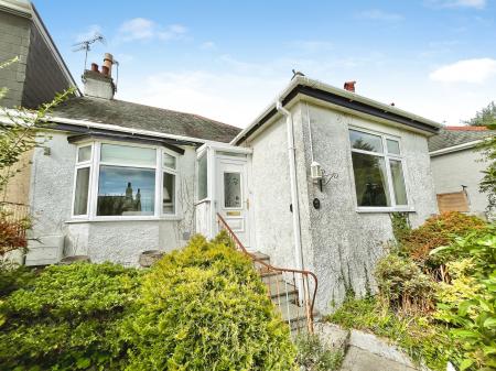 2 bedroom Bungalow to let in St Stephens Road, Saltash, PL12