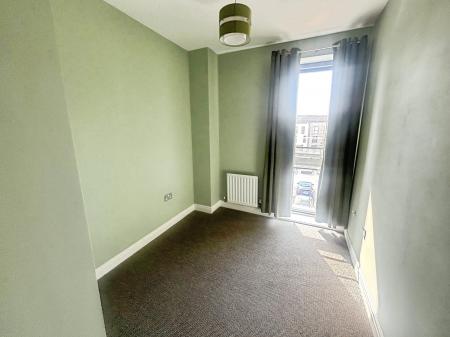 2 bedroom Flat to let in Mill Street, Plymouth, PL1