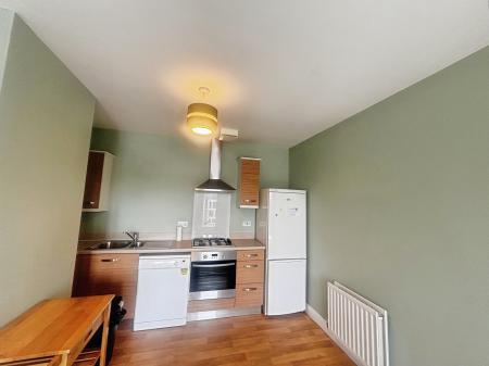 2 bedroom Flat to let in Mill Street, Plymouth, PL1