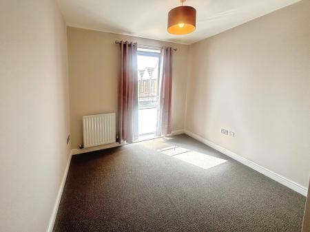 2 bedroom Flat to let in Mill Street, Plymouth, PL1