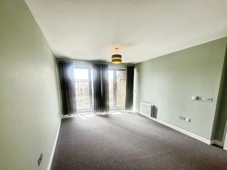 2 bedroom Flat to let in Mill Street, Plymouth, PL1