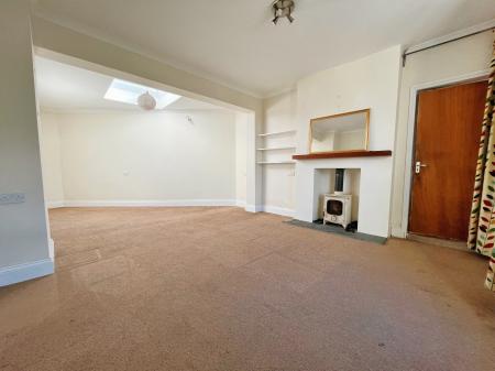 3 bedroom Semi-detached house to let in Wearde Road, Saltash, PL12