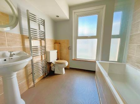 3 bedroom Semi-detached house to let in Wearde Road, Saltash, PL12