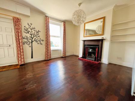 3 bedroom Semi-detached house to let in Wearde Road, Saltash, PL12