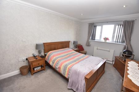 2 bedroom Maisonette to let in Belle Vue Road, Saltash, PL12