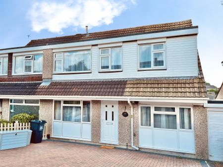 4 bedroom Semi-detached house for sale in Mortimore Close, Saltash, PL12