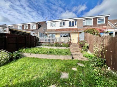 4 bedroom Semi-detached house for sale in Mortimore Close, Saltash, PL12