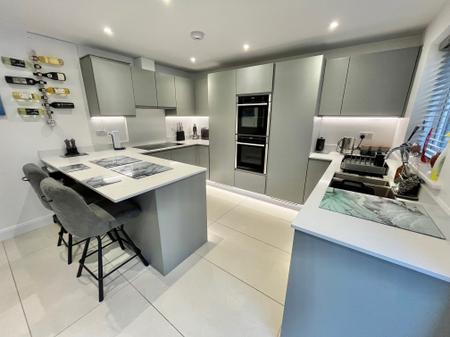 4 bedroom Detached house for sale in Park An Garrek, Cargreen, PL12