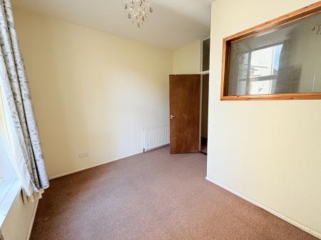 2 bedroom Flat for sale in Elphinstone Road, Southsea, Portsmouth, PO5