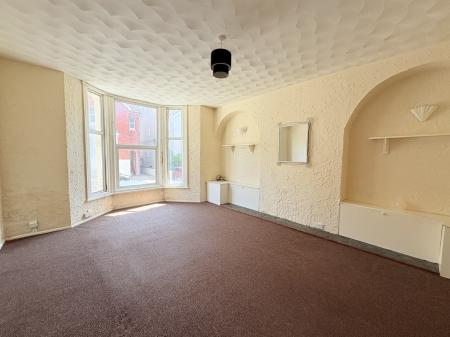 2 bedroom Flat for sale in Elphinstone Road, Southsea, Portsmouth, PO5