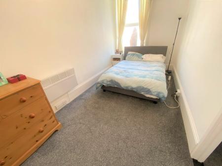 2 bedroom Flat for sale in Elphinstone Road, Southsea, Portsmouth, PO5