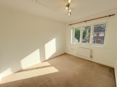 3 bedroom End of terrace house for sale in Hobby Close, Waterlooville, PO8