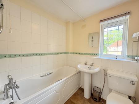 3 bedroom End of terrace house for sale in Hobby Close, Waterlooville, PO8