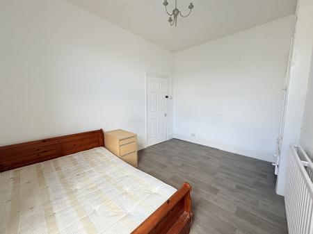 2 bedroom Maisonette for sale in North End Avenue, North End, Portsmouth, PO2