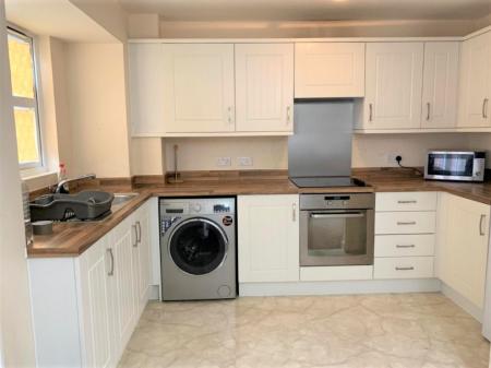2 bedroom Flat for sale in St James Street, Southsea, Portsmouth, PO1