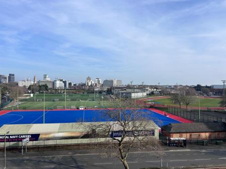 1 bedroom Flat for sale in The Crescent Builiding, Gunwharf Quays, Portsmouth, PO1