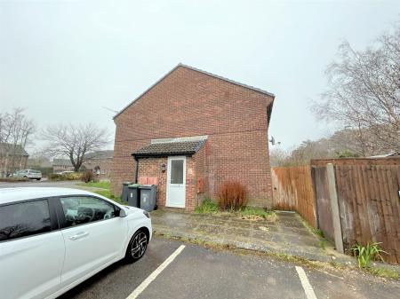 1 bedroom End of terrace house for sale in Celia Close, Waterlooville, PO7