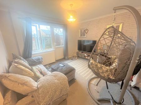 Celia Close, Waterlooville, PO7