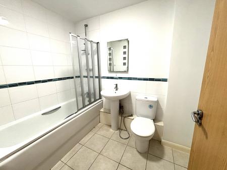 2 bedroom Flat to let in 149 Kingston Road, North End, Portsmouth, PO2