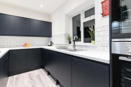 7 bedroom Terraced House to let in Baileys Road, Southsea, Portsmouth, PO5