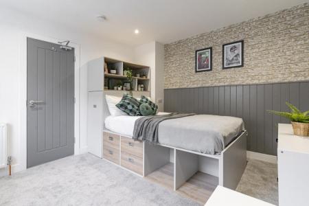 7 bedroom Terraced House to let in Baileys Road, Southsea, Portsmouth, PO5