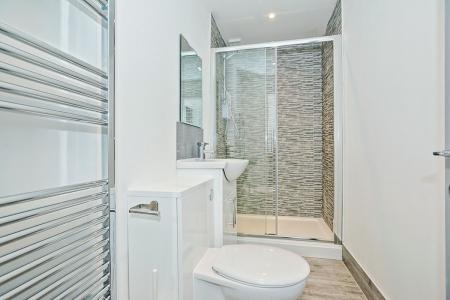 6 bedroom Terraced House to let in Beatrice Road, Southsea, Portsmouth, PO4