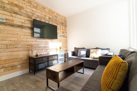 6 bedroom Terraced House to let in Beatrice Road, Southsea, Portsmouth, PO4