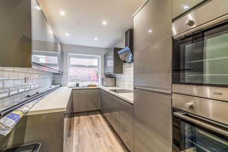 5 bedroom Terraced House to let in Collingwood Road, Southsea, Portsmouth, PO5