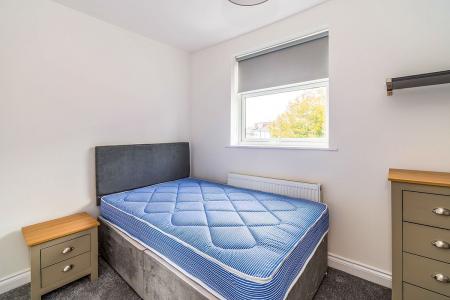 5 bedroom Terraced House to let in Collingwood Road, Southsea, Portsmouth, PO5
