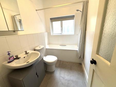 1 bedroom Flat to let in Elm Grove, Southsea, Portsmouth, PO5